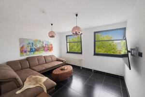 Sofort Zuhause fühlen - helle 2-Zimmer-Wohnung mit Stellplatz – 16761 Hennigsdorf – Vorschaubild 1