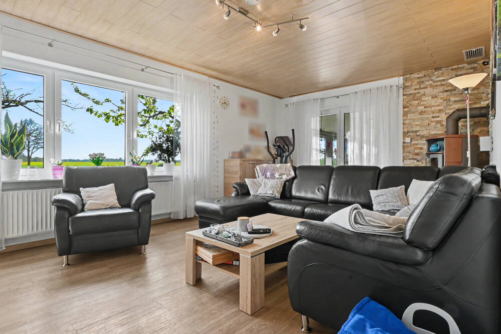 Modernisiert und smart! Ihr neues Zuhause mit Weitblick in Sackgassenlage | PV | Glasfaser – Apen – Vorschaubild 7