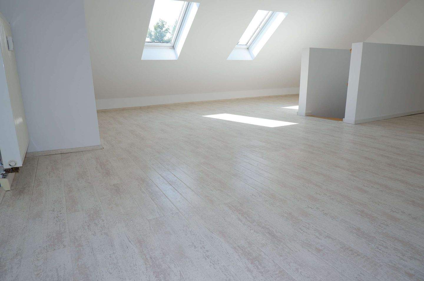 DG-Maisonette - Südbalkon - offne Küche - große Schlafräume !!!