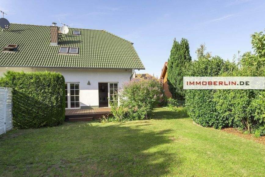 IMMOBERLIN.DE - Wunderbares Haus mit schönem Südgarten in familienfreundlicher Lage – Altlandsberg – Bild 1 von 9