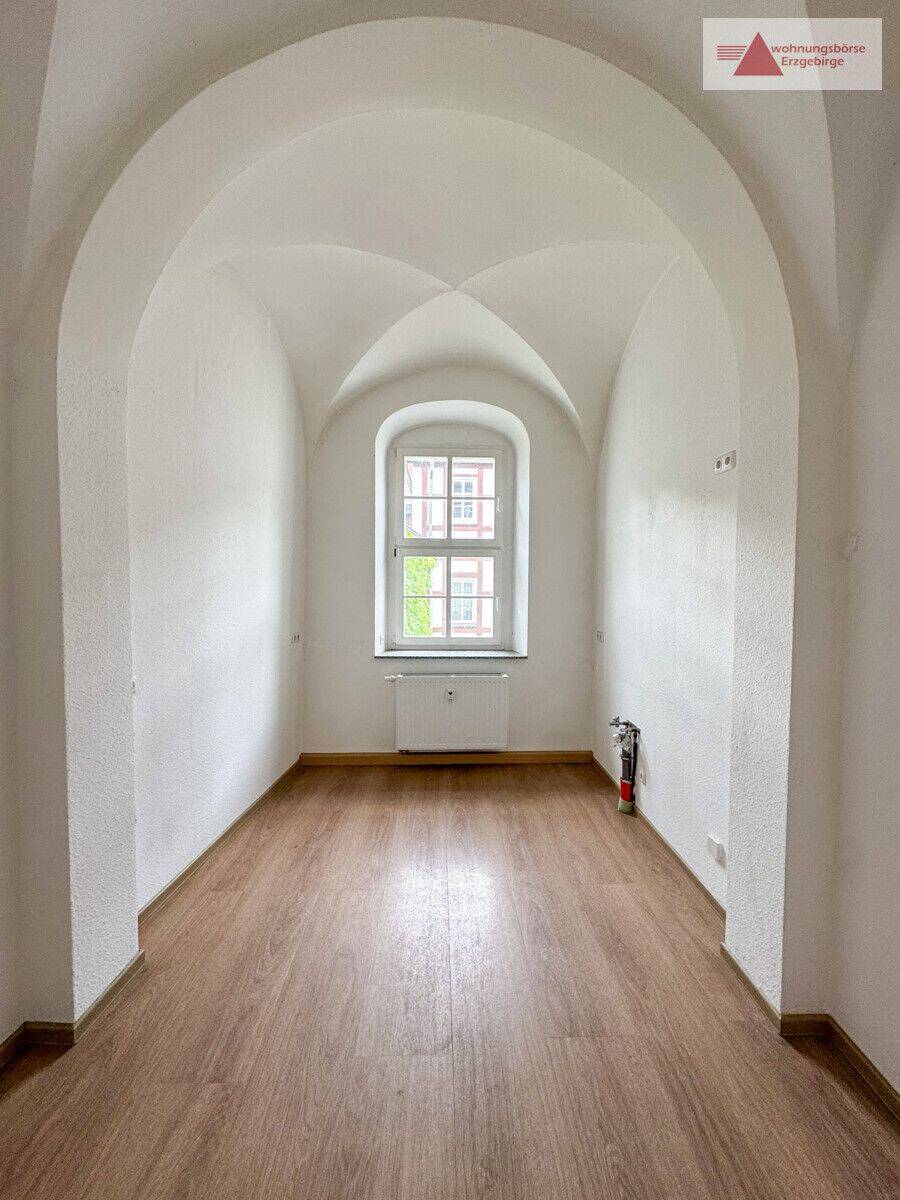 Moderne 2-Raum-Wohnung in Top-Lage von Schneeberg – Schneeberg – Vorschaubild 3