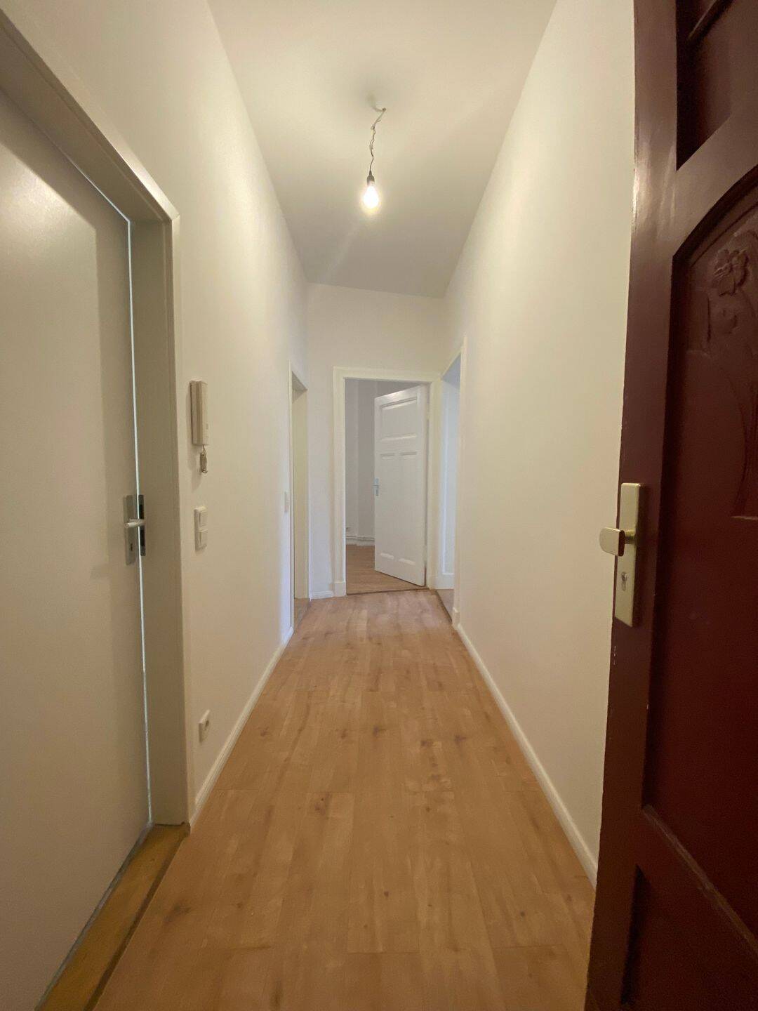 Wohnen am Berliner Mauerweg: Stilvolle 2-Zimmer-Wohnung mit Balkon – Berlin – Vorschaubild 4