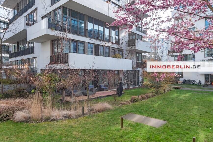 IMMOBERLIN.DE - Exquisite Wohnung mit ruhiger Südwestterrasse & Garten im Trendviertel