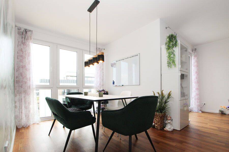 Moderner Wohntraum mit Balkon, Aufzug und Tiefgaragenstellplatz in den Steimker Gärten! – Wolfsburg – Vorschaubild 2