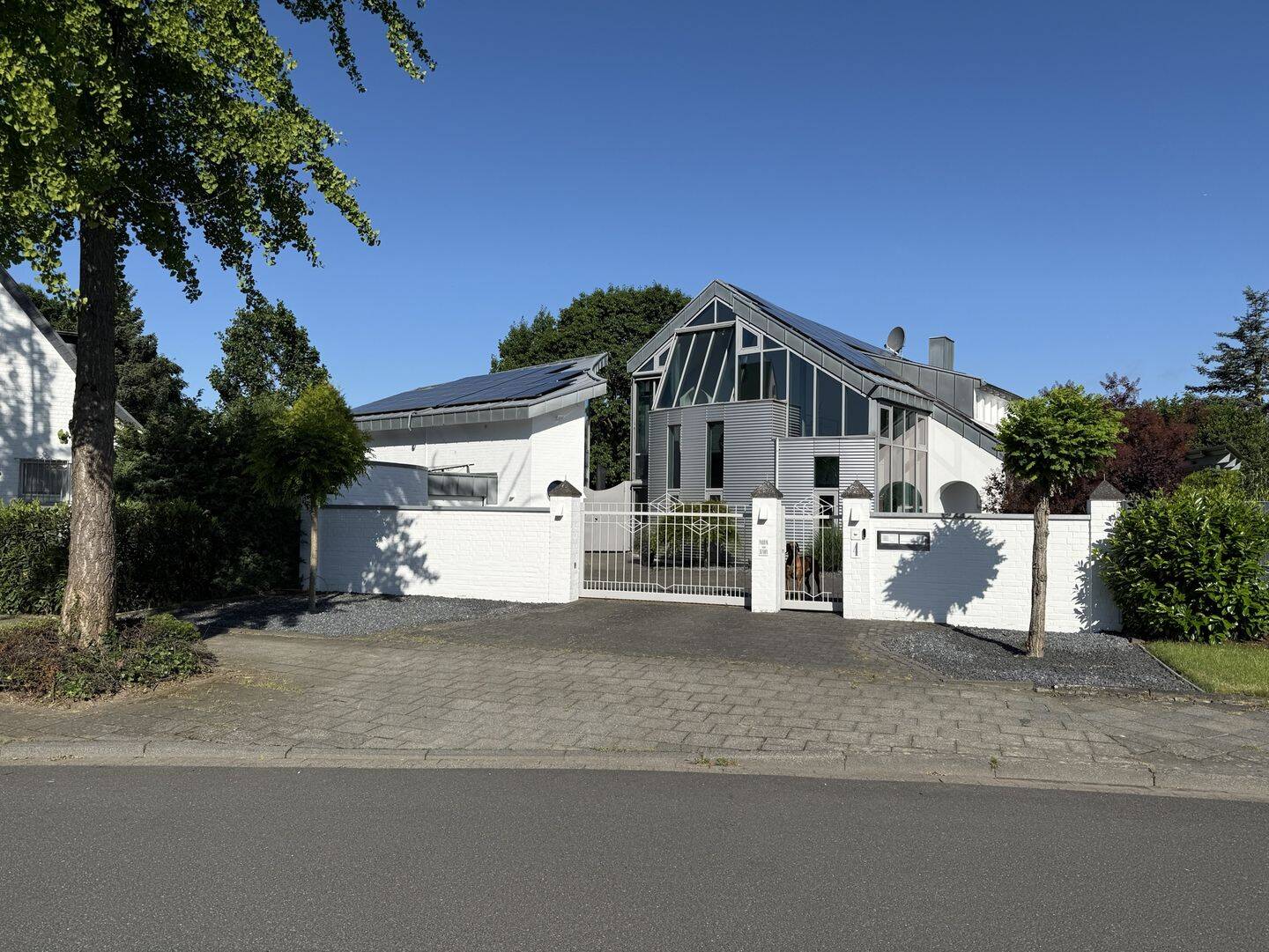 Energieeffizientes Einfamilienhaus mit Pool in Top-Lage von Odenkirchen. – Mönchengladbach – Vorschaubild 2