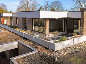 Kernsaniertes Penthouse am Park – Design, Dachterrasse & Tiefgarage inklusive