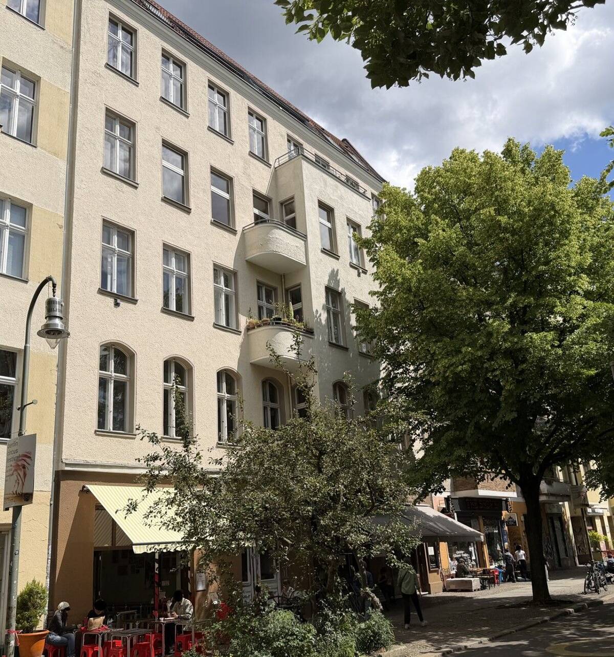 Langfristig vermietete 1-Zimmer-Altbauwohnung im Herzen von Kreuzberg, ideal für Kapitalanleger – 10997 Berlin – Bild 1 von 9