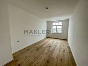 **Modernisierte 3-Zimmer-Erdgeschosswohnung mit Balkon, Stellplatz und eigenem Gartenanteil** – 1257 Dresden – Vorschaubild 6