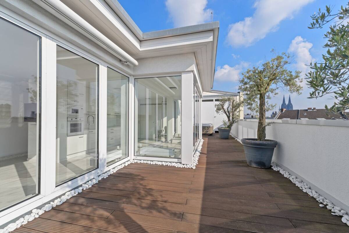 Exklusives Penthouse mit Panoramablick auf den Dom – 50670 Köln – Bild 1 von 9