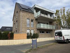 Komfortabler Neubau-Erstbezug mit großem Südbalkon in ruhiger Lage von Leverkusen-Quettingen