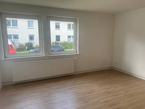 Schöne 4-Zimmer-Wohnung mit Balkon