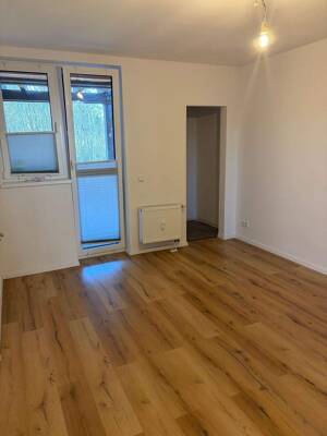 Modernes Apartement mit großem Balkon in Gelsenkirchen – 45883 Gelsenkirchen – Vorschaubild 4