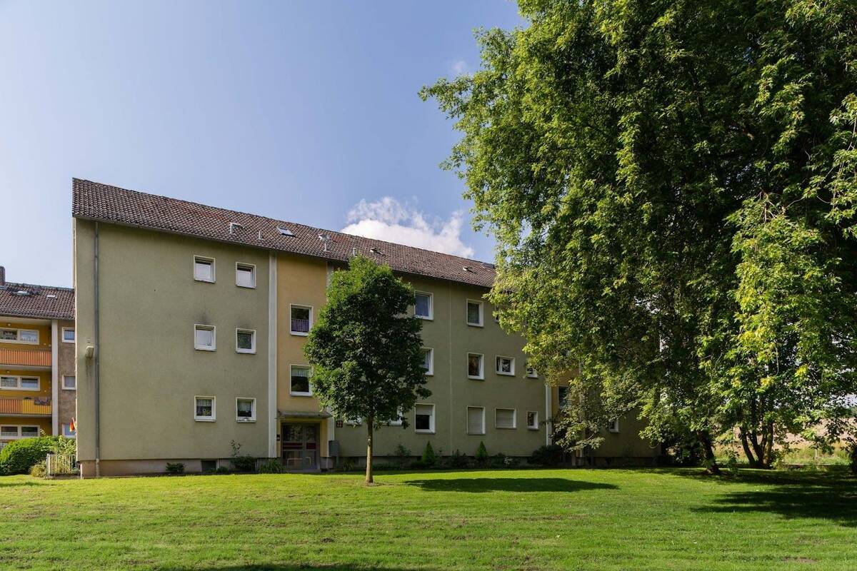 Familienwohnung mit Balkon in Kassel-Oberzwehren-Schenkelsberg – 34132 Kassel – Bild 1 von 5
