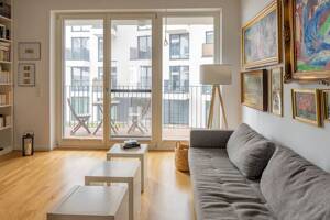?? Gemütlicher Rückzugsort in Mitte- Charmante 2-Zi.Whg mit Balkon, Aufzug und EBK – 10115 Berlin – Vorschaubild 5