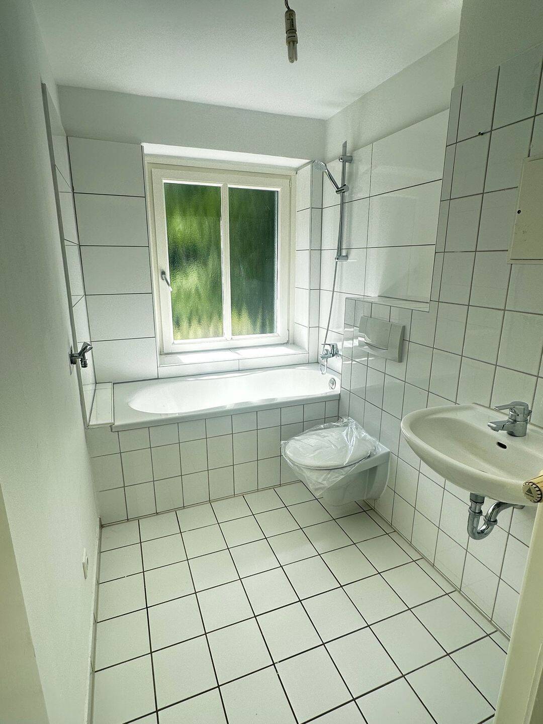 zentral gelegene, 4- Zimmer Wohnung in Chemnitz – Chemnitz – Vorschaubild 4