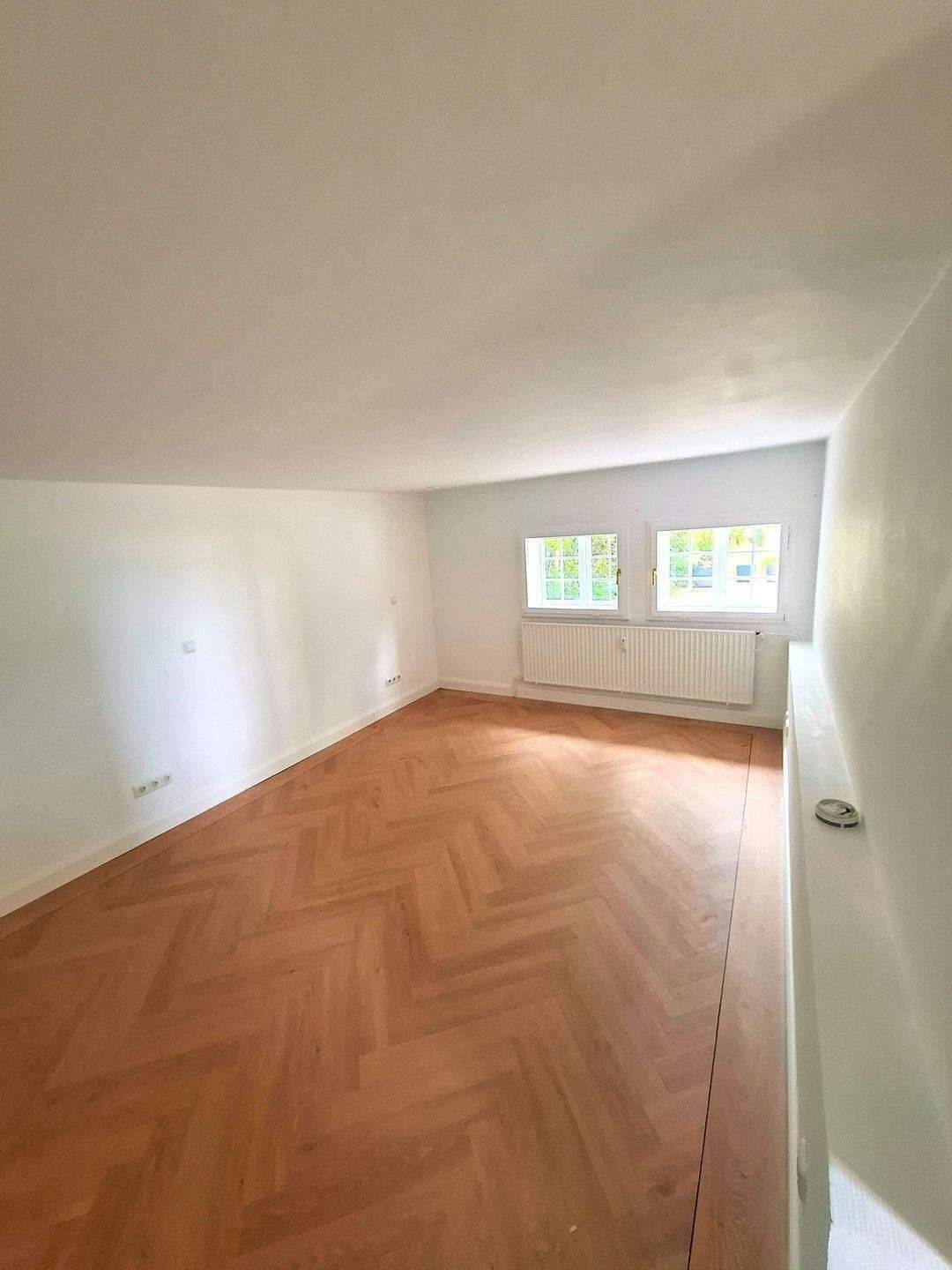 Begehrte Lage: 2- Zimmer Wohnung mit Terrasse und Gartenmitbenutzung in Ostseenähe – Lübeck – Vorschaubild 3