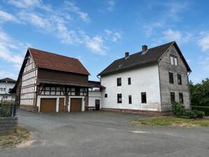 Ein- bis Zweifamilienhaus in Schönstadt - Perfekt für mehrere Generationen -