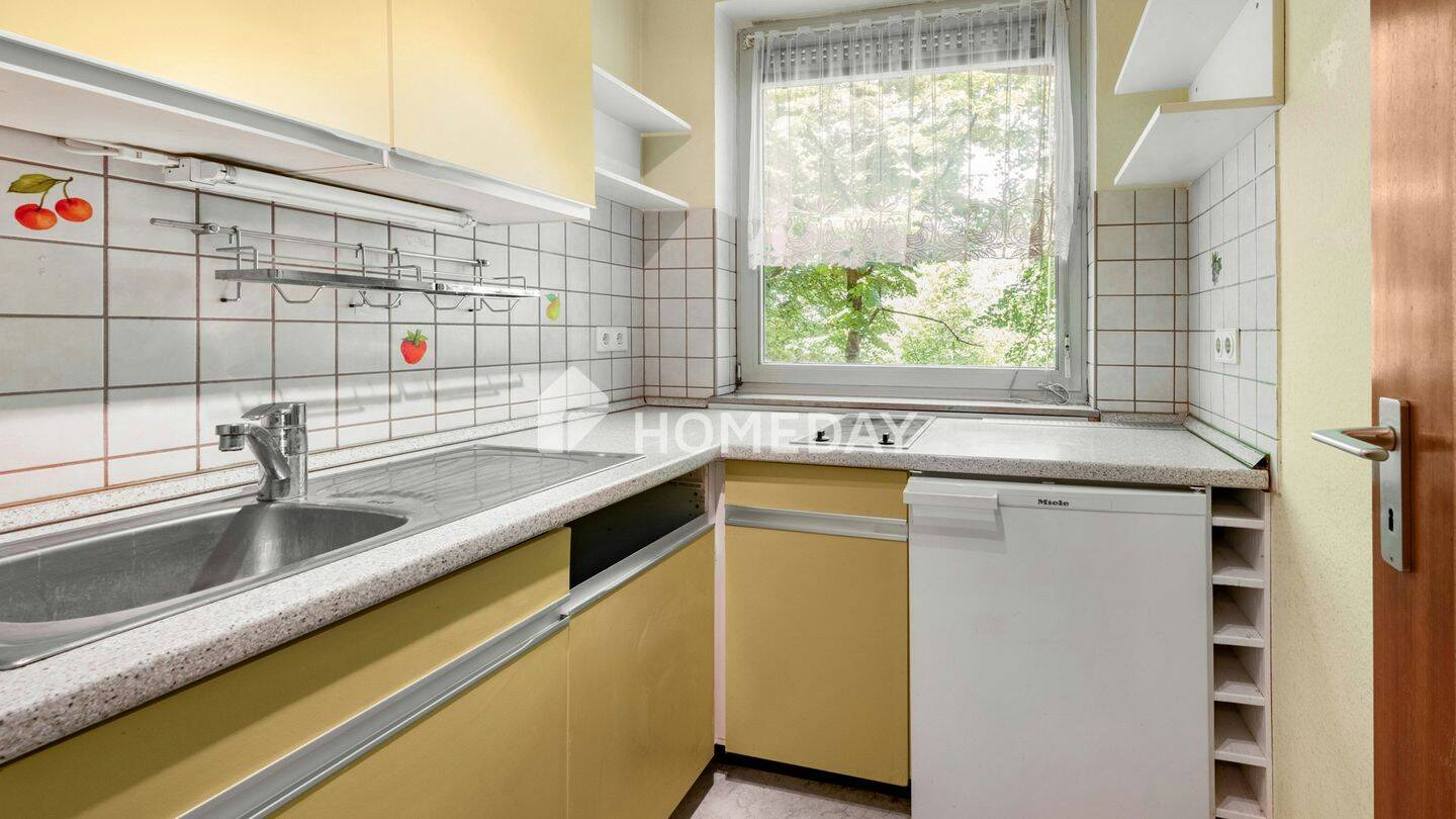 Bezugsfreie 2-Zimmer-Wohnung mit Balkon, Pool und Sauna in Düsseldorf – Düsseldorf – Vorschaubild 5