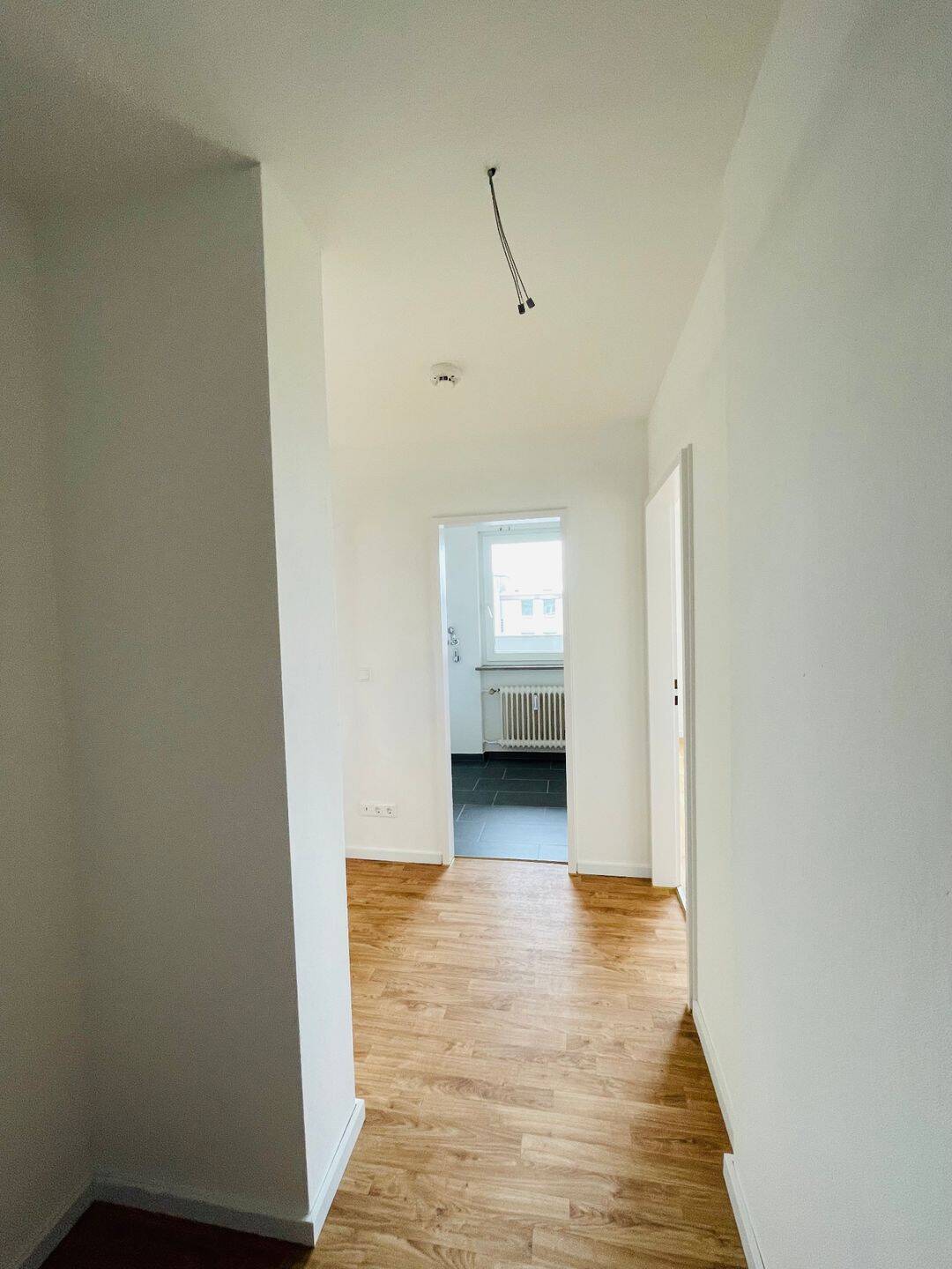Renovierte 2-Zimmer-Wohnung im Norden Nürnbergs – Nürnberg – Vorschaubild 4