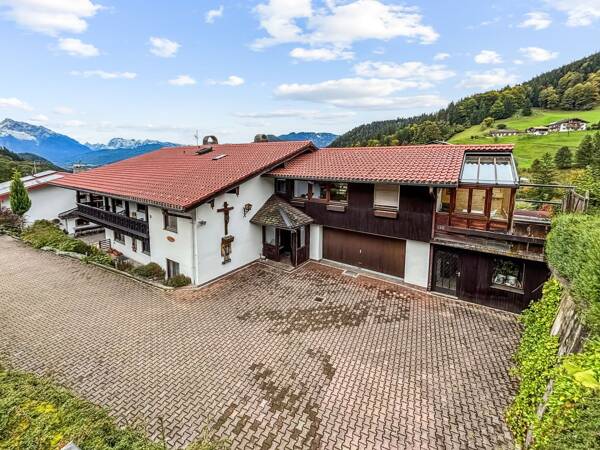 Mehrfamilienhaus in 83471 Berchtesgaden mit 420,99 m² kaufen