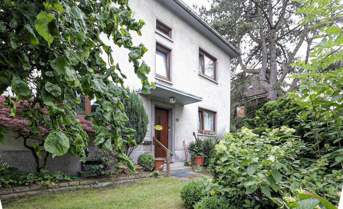 Dreifamilien-Stadthaus in ruhiger und grüner Lage von Hamburg-Heimfeld – 21075 Hamburg – Bild 1 von 9