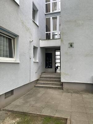 leere 4-Zi. Wohnung in Wiesbaden-Delkenheim – 65205 Wiesbaden – Vorschaubild 2
