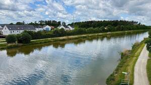 Familienglück am Kanal: provisionsfreies Reiheneckhaus mit Garten, Garage und 4,5 Zimmern – 90455 Nürnberg – Vorschaubild 6