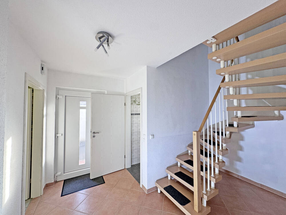 Reinfeld : Moderne und energieeffiziente 3-Zi Doppelhaushälfte in gefragter Wohnlage von Reinfeld – Reinfeld – Vorschaubild 3