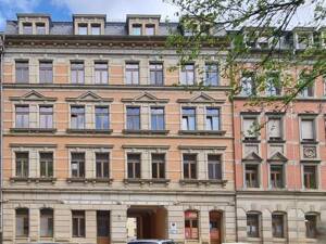 Ruhige Oase im Hinterhaus: Moderne Wohnung mit offener Küche und Komfort-Bad