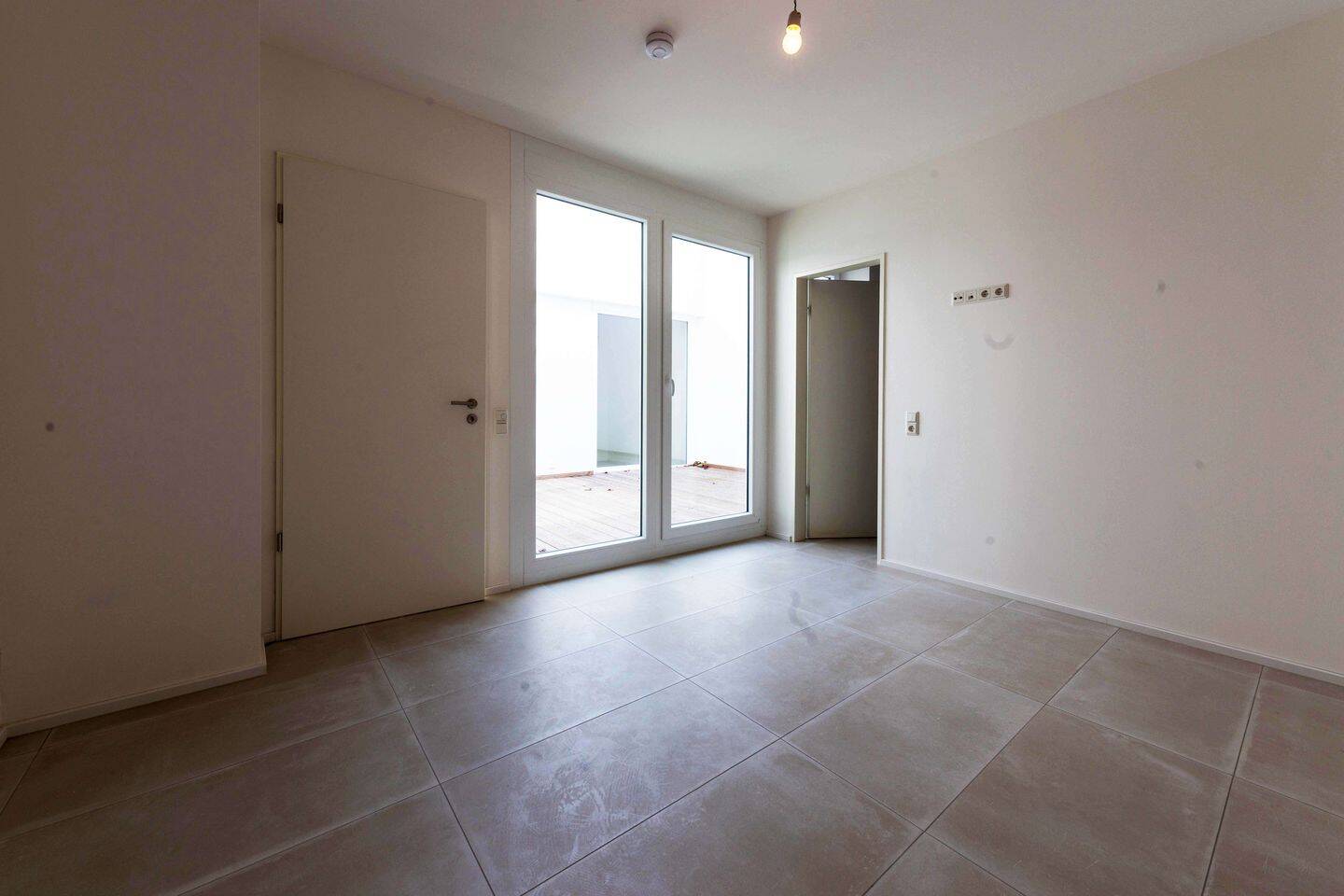 WG geeignete Loftwohnung mit Terrasse und Atrium zu vermieten! – Aachen – Vorschaubild 4