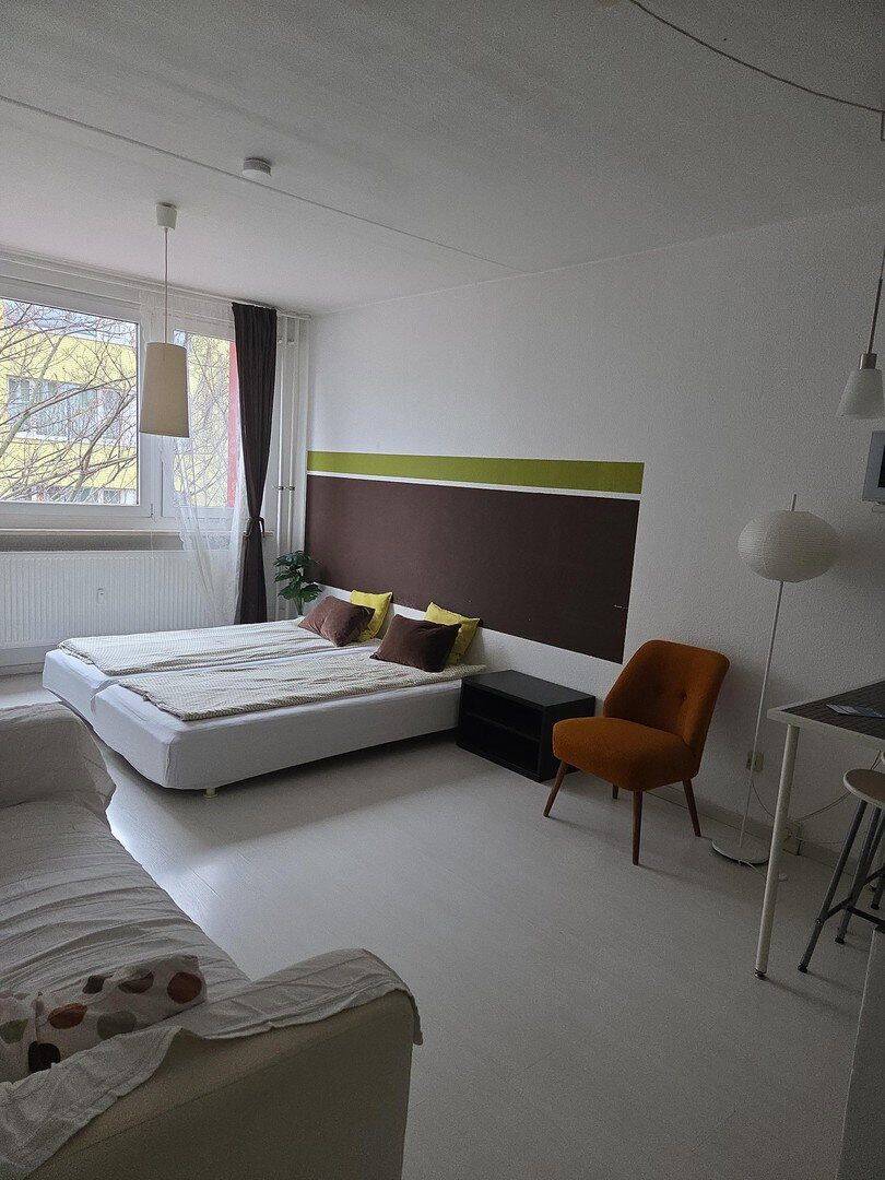 Schöne provisitionsfreie 1-Raum Wohnung in Mitte nahe Alexanderplatz – Berlin – Vorschaubild 2