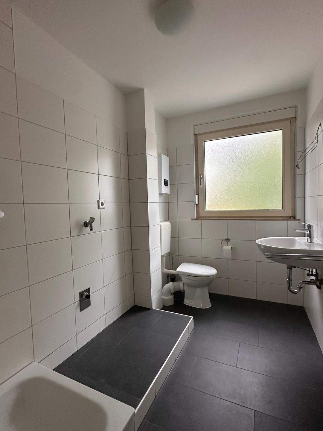 Wohnen am Dutzendteich: top gepflegte 2-Zimmer-Wohnung – Nürnberg – Vorschaubild 4