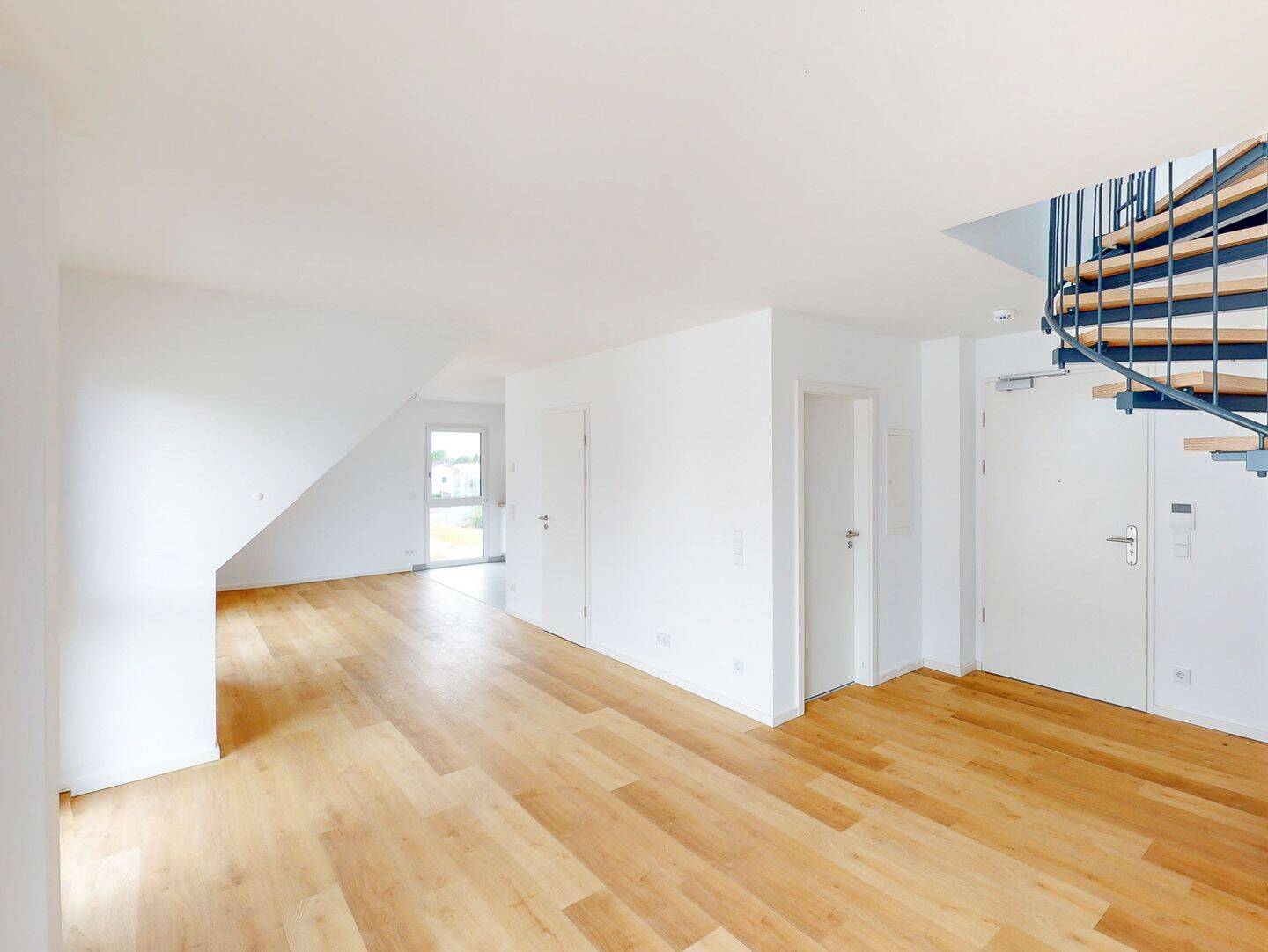 *Umzugsbonus* Moderne Maisonette-Wohnung mit Balkon – Nürnberg – Vorschaubild 6