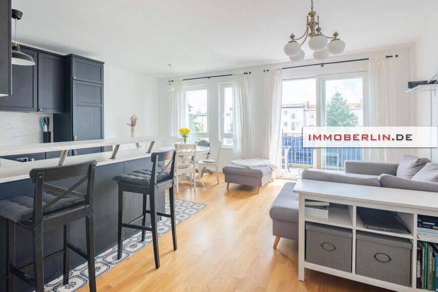 IMMOBERLIN.DE - Moderne familienfreundliche Wohnung mit ruhigem Südbalkon & Tiefgaragenplatz – Berlin – Vorschaubild 3