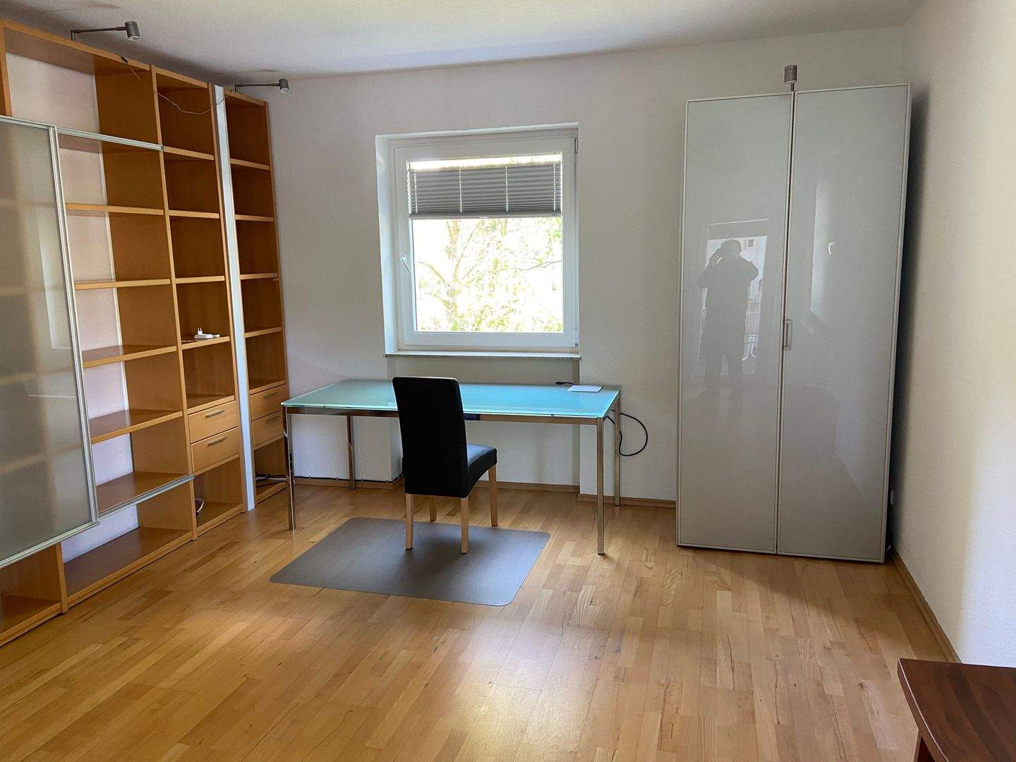 Exklusive 3,5-Zimmer-Wohnung mit gehobener Innenausstattung mit Balkon und Einbauküche in Wiesbaden – Wiesbaden – Vorschaubild 7