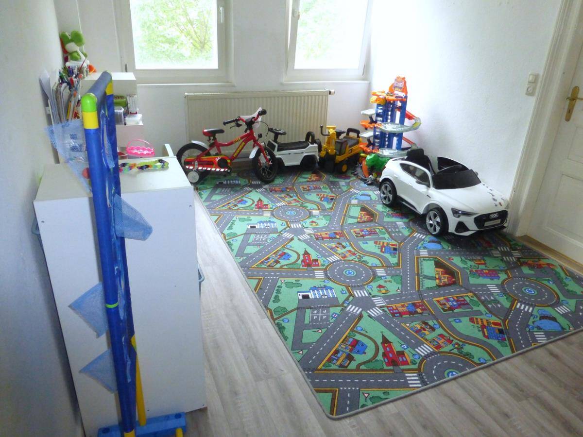 ALTBAU-LIEBHABER AUFGEPASST! Hübsche, heimelige 6 ZW im 2. OG mit Balkon zum Hinterhof nördlich des Wöhrder Sees. – Nürnberg – Vorschaubild 5