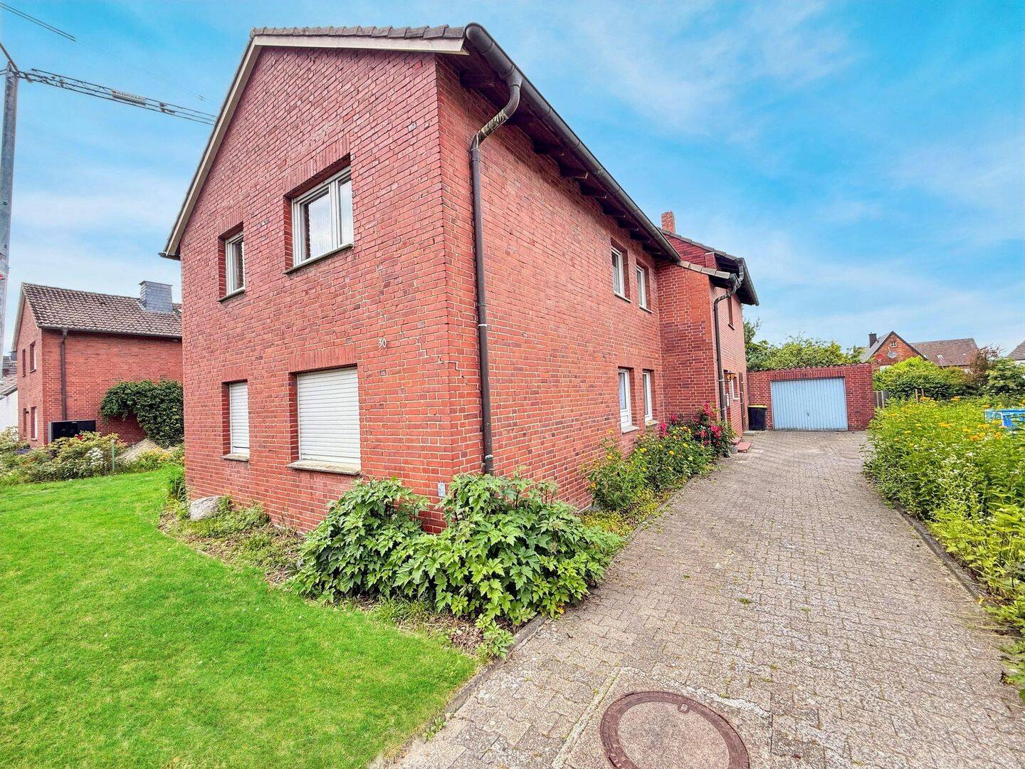 Großzügiges Anwesen mit 2.550 m² Grundstück, Wiese und Platz für Mensch & Tier – Ahlen – Vorschaubild 9