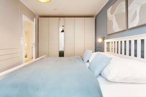 Travemünde-Priwall: Stilvolle Ferienwohnung mit großer Terrasse in Strandnähe – 23570 Lübeck – Vorschaubild 9