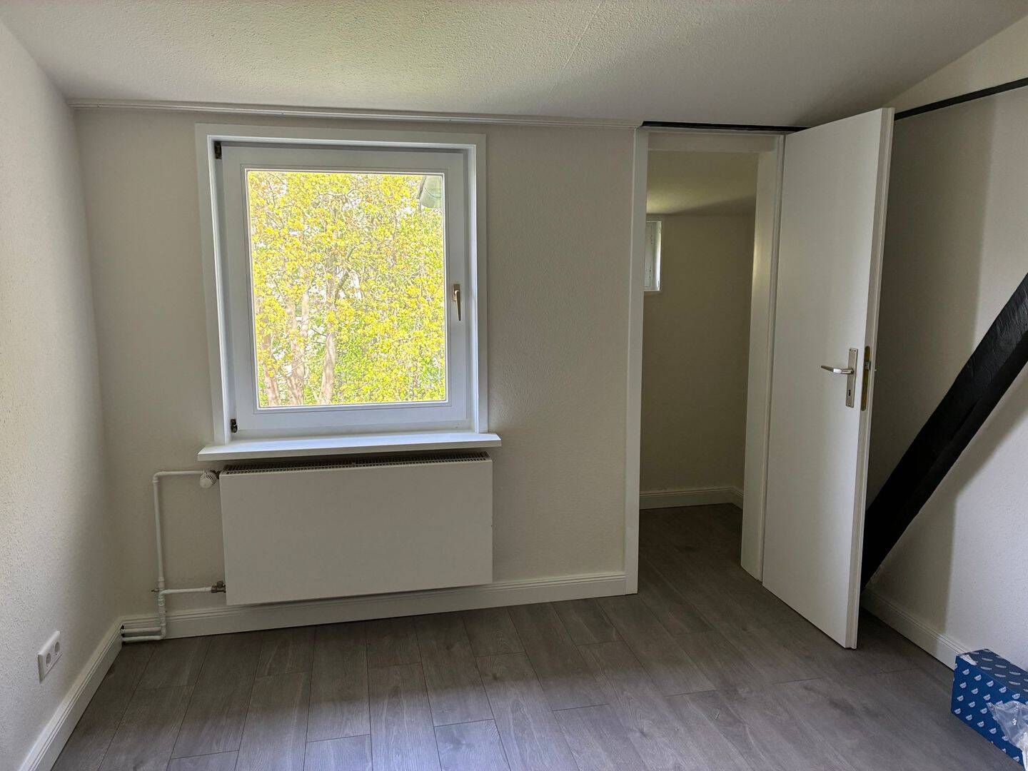 Gemütliche DG-Wohnung Nähe TU Harburg – Hamburg – Vorschaubild 5