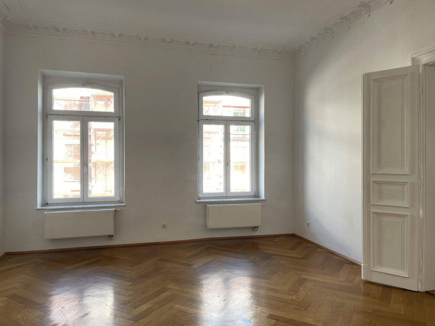 Elegant 5-Room Historic Apartment with 16 m² Sunny Balcony - Available from 01 September 2026 – Leipzig – Vorschaubild 5