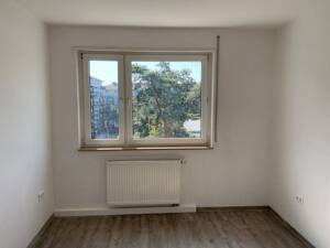 Schöne 3-Zimmer-Wohnung zum Wohlfühlen ! – 67061 Ludwigshafen am Rhein – Vorschaubild 4