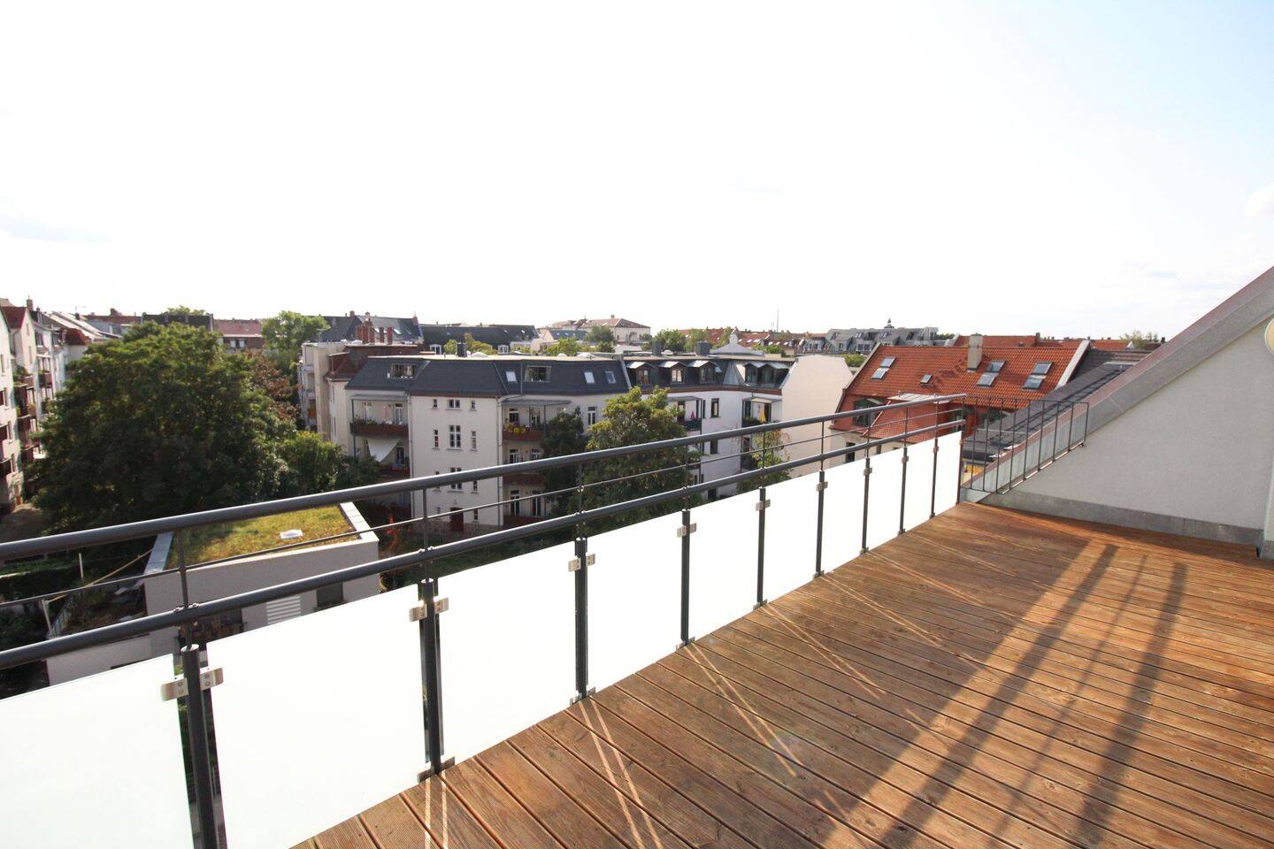 Exklusives Penthouse mit großer Dachterrasse, Kamin, EBK & Aufzug – Wohnen über den Dächern von Leipzig – Leipzig – Vorschaubild 6