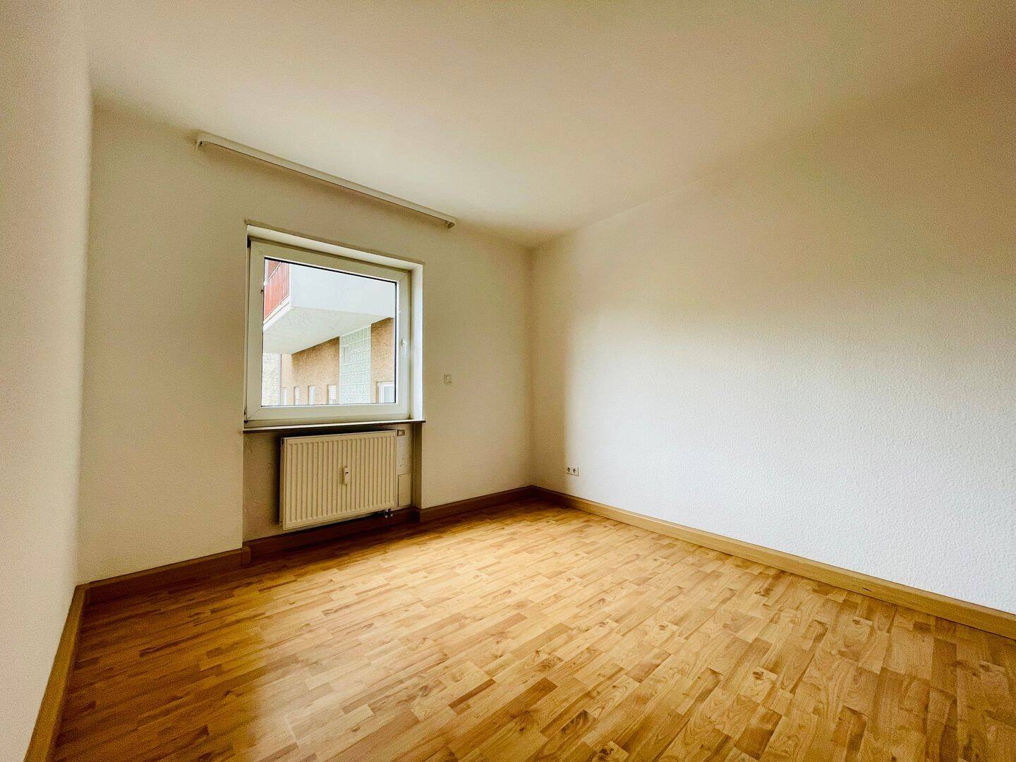 MA-Feudenheim - Renovierte 3 ZKD/Balkon-Erdgeschosswohnung – Mannheim – Vorschaubild 3