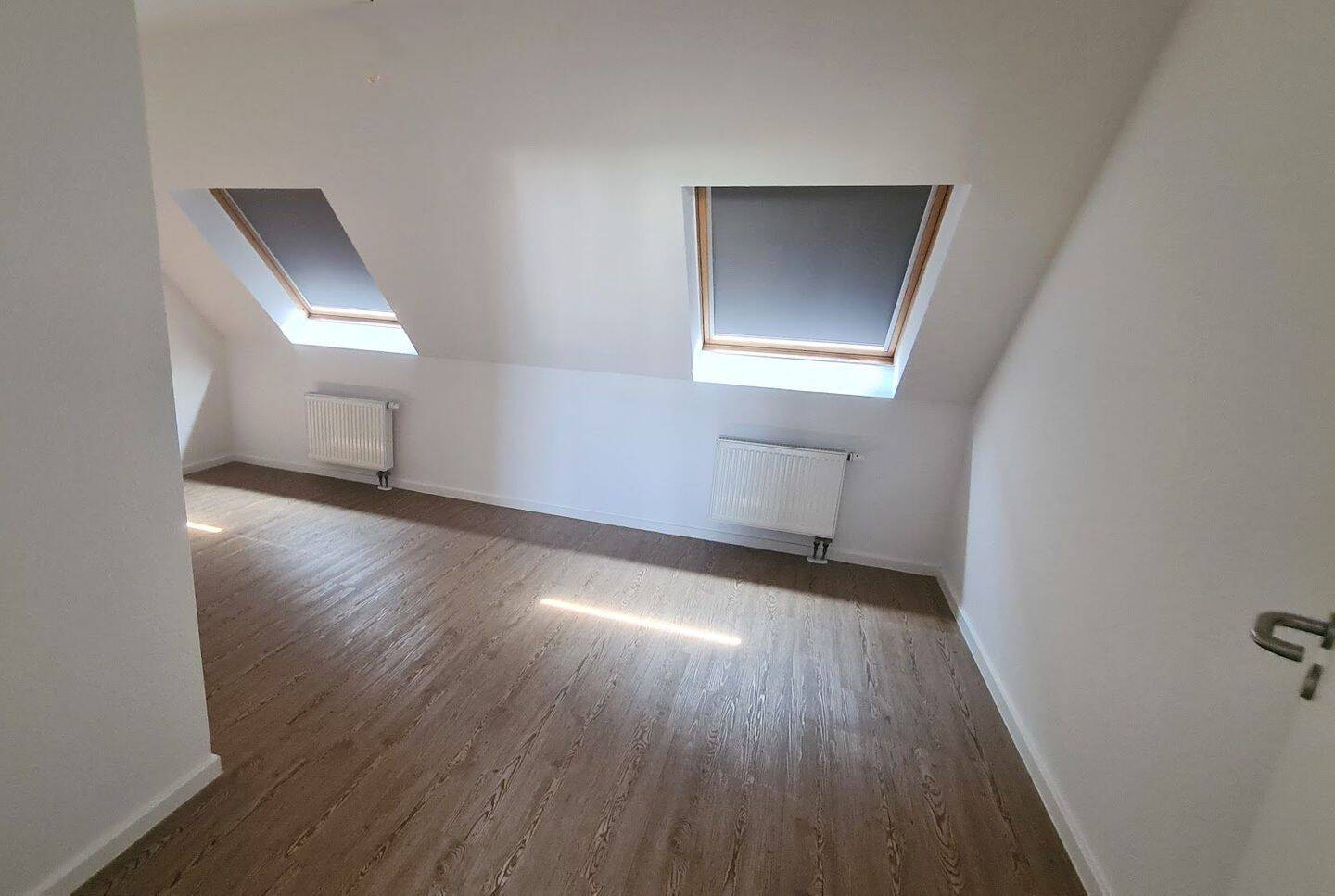 !Senioren-Wohnung! Modernes, barrierefreies 2-Zi.-Apartment - helle Atmosphäre, Einbauküche, Aufzug – Köln – Vorschaubild 9