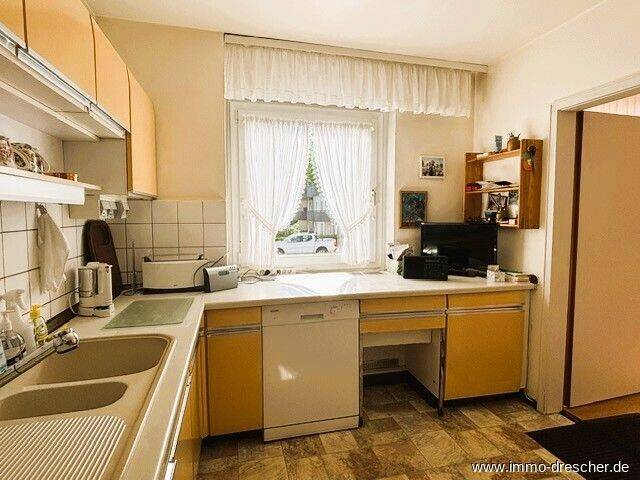 Ihre hochwertige 3 - 4 Zimmer Wohnung mit 2 Balkons und Einzelgarage am Rotenbühl – Saarbrücken – Vorschaubild 5