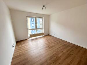 1-Zi-ETW im 2. OG mit Lift - Renoviert - attraktive Gelegenheit für Kapitalanleger oder Eigennutzer – 90763 Fürth – Vorschaubild 3