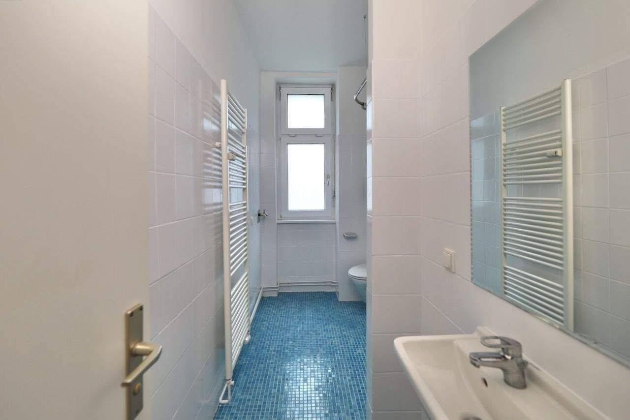 BESTE LAGE ZWISCHEN BRANITZER PLATZ & REICHSSTR. - FRISCH RENOVIERT - TOLL GESCHNITTEN MIT 2 BÄDERN – Berlin – Vorschaubild 3