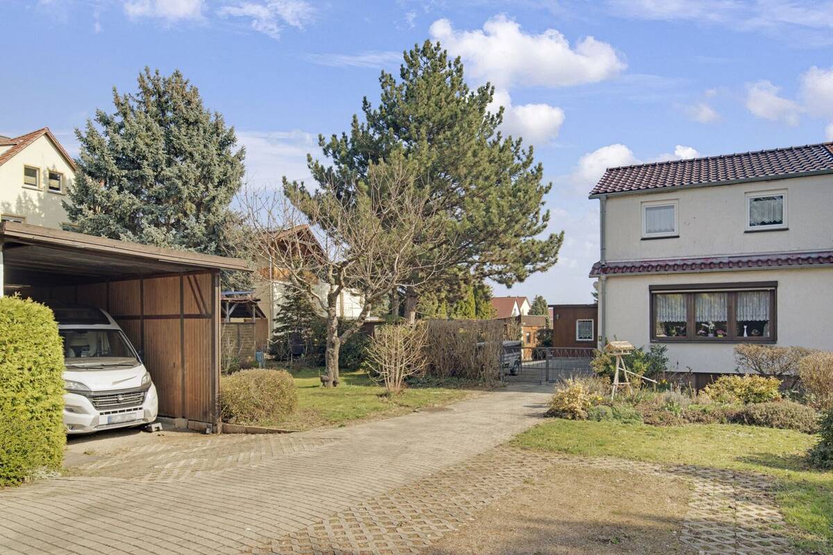 Gepflegte Doppelhaushälfte in Erfurt – 99087 Erfurt – Bild 1 von 9