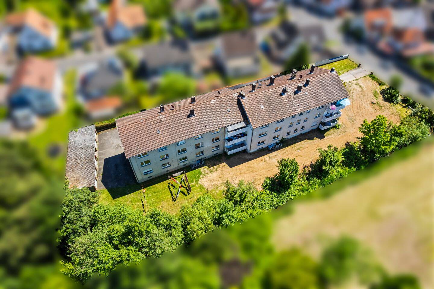 **Zwei Mehrfamilienwohnhäuer mit 18 Wohnungen in ruhiger Wohnlage** – Linsengericht – Vorschaubild 9