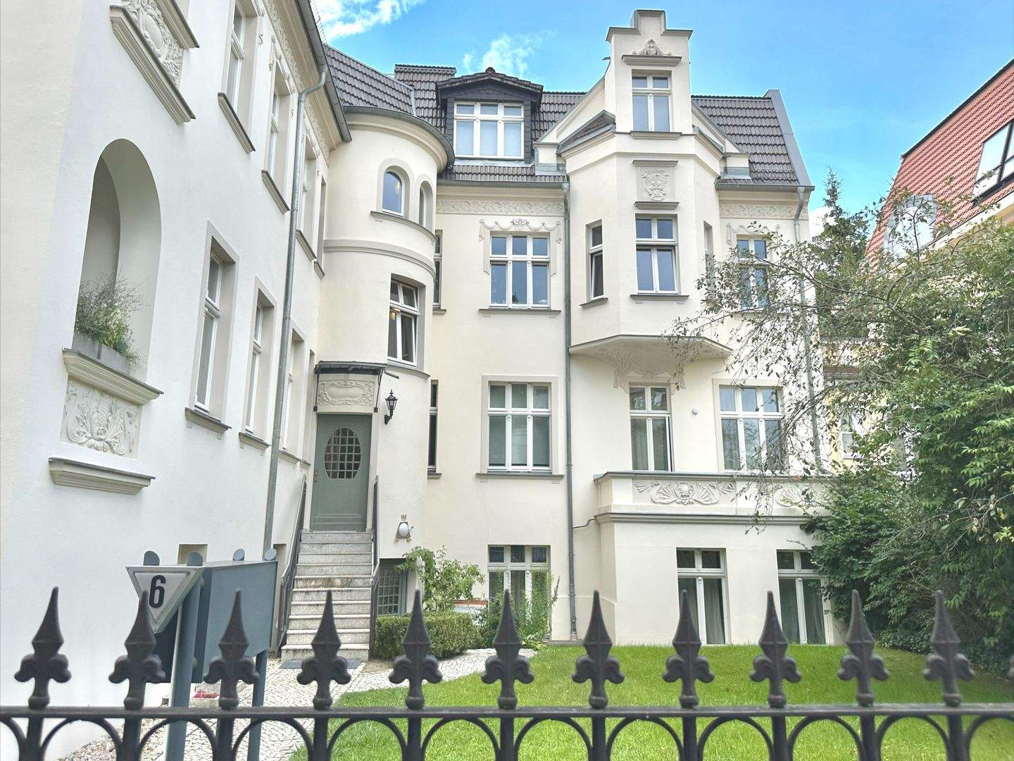 Elegante Wohnung in der Berliner Vorstadt - mit Dachterrasse und Seeblick – Potsdam – Bild 1 von 9